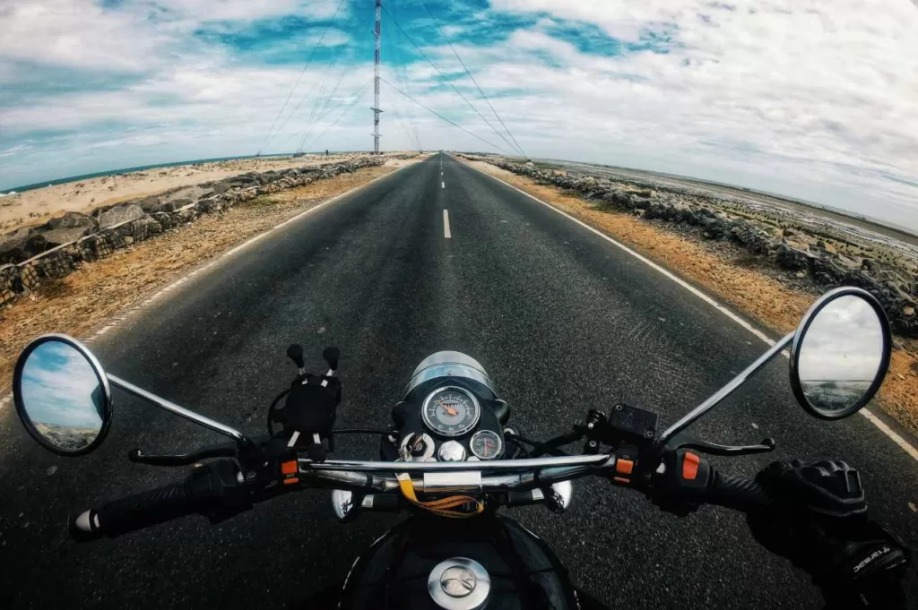 Kan motorsykkel kjøre på motorvei