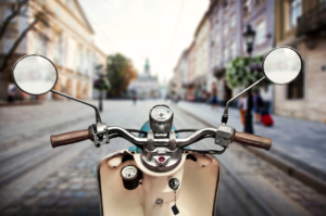 Er det lov med passasjer på lett motorsykkel